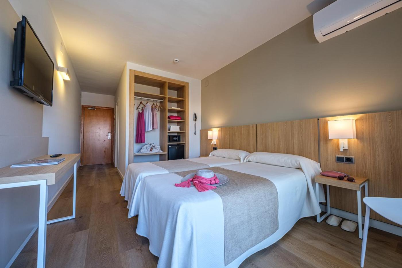 Double Room Terrace,1540800691:JPEG